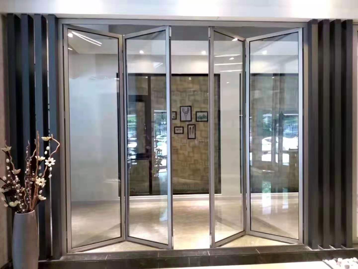 鋁合金折疊門(mén)選購(gòu)技巧